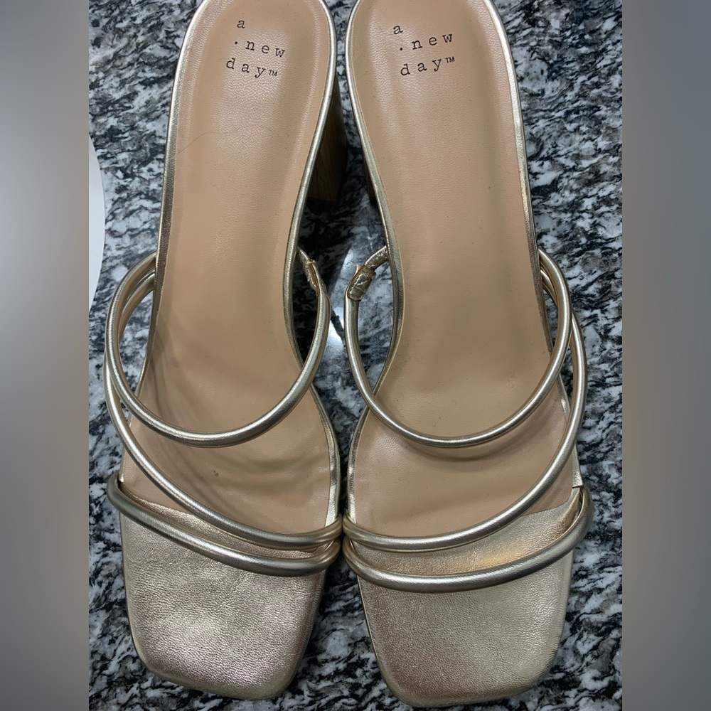 A New Day Sz 12 gold heels
